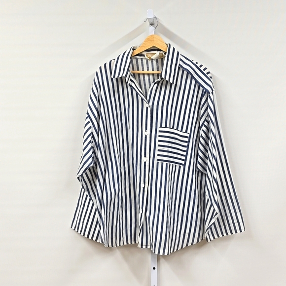 Vintage Tops - Vintage Stripe Button Up Shirt